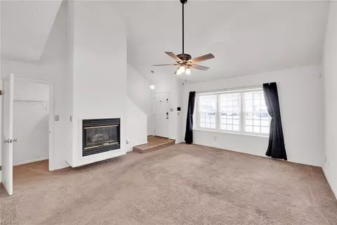 9 Owl Creek Ct, Hampton, VA 23669 photo 4