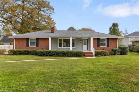 2017 Battery Park Rd, Chesapeake, VA 23323