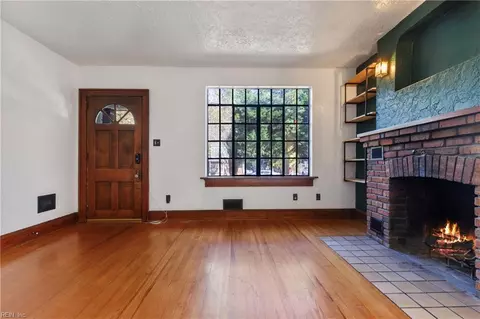 315 Tappan Ave, Hampton, VA 23664 photo 4