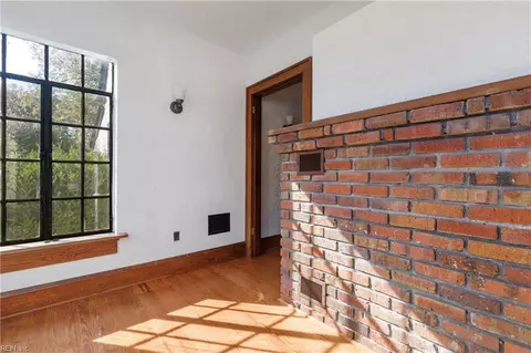 315 Tappan Ave, Hampton, VA 23664 photo 9