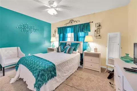 Bedroom - 6 Leahs Trce, Hampton, VA 23666 photo 1 of 5