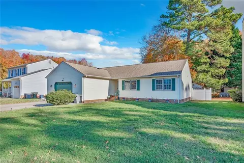 Exterior - 6 Leahs Trce, Hampton, VA 23666 photo 2 of 5