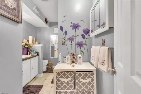 Entry Way - 6 Leahs Trce, Hampton, VA 23666 photo 1 of 1