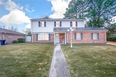 4073 W Colonial Pw Pkwy, Virginia Beach, VA 23452