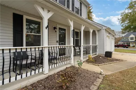 1505 River Creek Cres, Suffolk, VA 23434