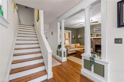 Entry Way - 623 Westover Ave, Norfolk, VA 23507 photo 2 of 6