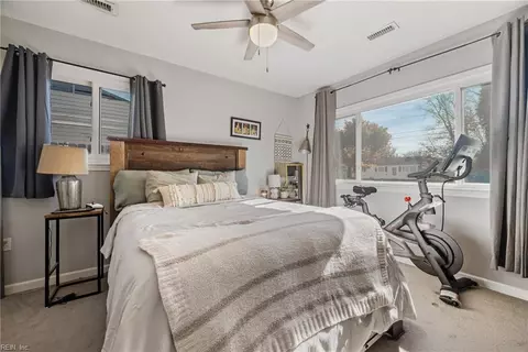 Bedroom - 1817 Beall Dr, Hampton, VA 23663 photo 1 of 3