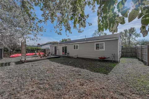 Exterior - 1817 Beall Dr, Hampton, VA 23663 photo 3 of 3