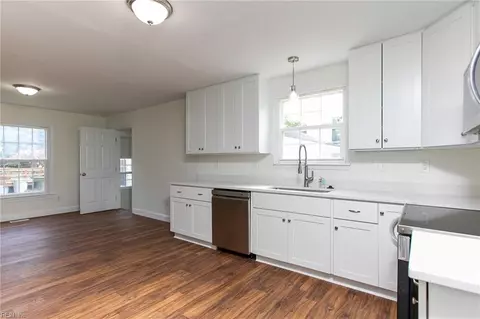 Kitchen - 102 Beach Rd, Hampton, VA 23664 photo 1 of 3