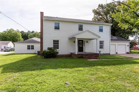 Exterior - 102 Beach Rd, Hampton, VA 23664 photo 2 of 9