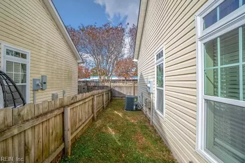 Exterior - 3963 Rex Cir, Chesapeake, VA 23321 photo 3 of 4