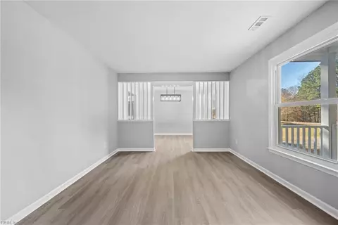 Living - 5517 Millwood Dr, Gloucester, VA 23061 photo 3 of 3