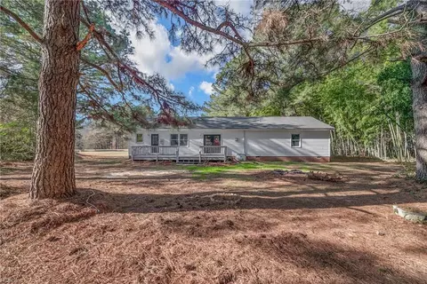 Exterior - 5517 Millwood Dr, Gloucester, VA 23061 photo 5 of 5