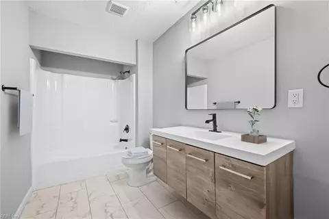 Bath - 5517 Millwood Dr, Gloucester, VA 23061 photo 2 of 2