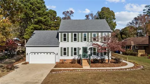 516 Ruby Ct, Chesapeake, VA 23320