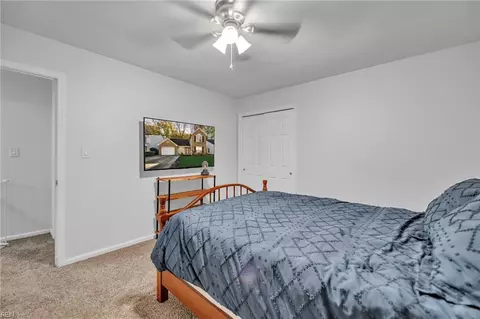 Bedroom - 1121 Eagle Way, Virginia Beach, VA 23456 photo 12 of 15