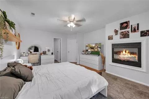 Bedroom - 1121 Eagle Way, Virginia Beach, VA 23456 photo 9 of 15