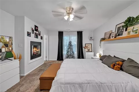 Bedroom - 1121 Eagle Way, Virginia Beach, VA 23456 photo 10 of 15