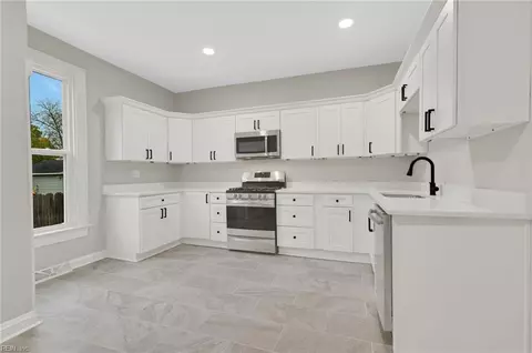 1815 Montclair Ave, Norfolk, VA 23523 photo 4