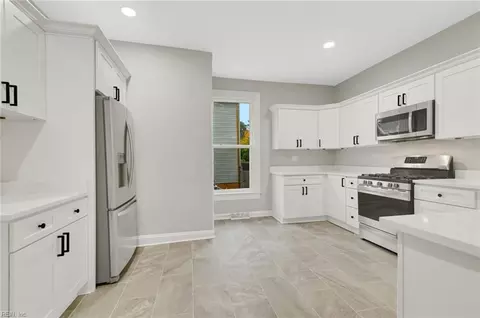 1815 Montclair Ave, Norfolk, VA 23523 photo 5