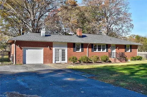 2438 Drum Creek Rd, Chesapeake, VA 23321