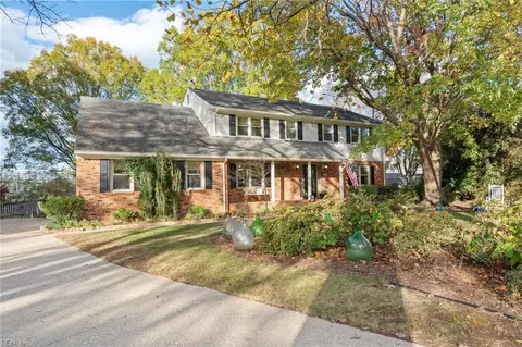 1812 Claiborne Pl, Virginia Beach, VA 23454