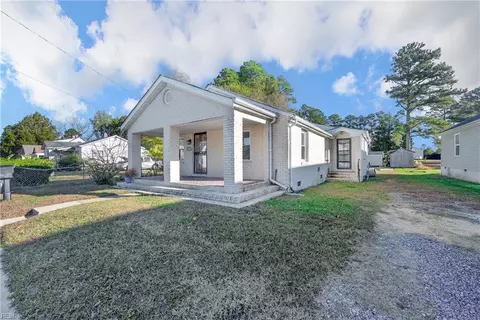 Other - 208 Middle St, Smithfield, VA 23430 photo 1 of 7