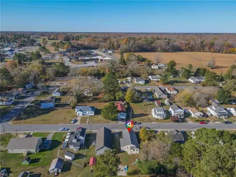 View/Area - 208 Middle St, Smithfield, VA 23430 photo 3 of 5