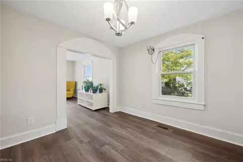 Other - 208 Middle St, Smithfield, VA 23430 photo 2 of 7