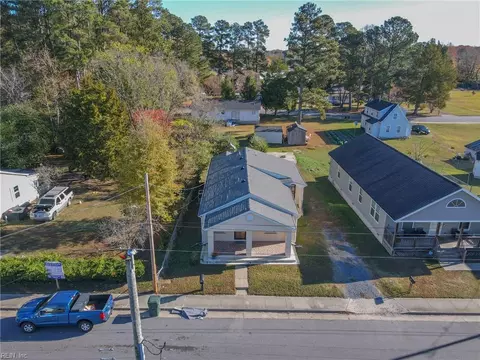 View/Area - 208 Middle St, Smithfield, VA 23430 photo 1 of 5