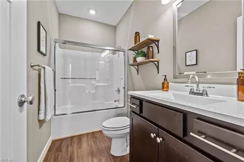 Bath - Mm Allure Model @ Watermark, Hampton, VA 23666 photo 1 of 2