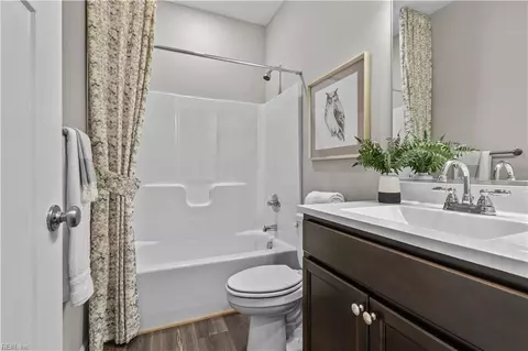 Bath - Mm Crystal Model @ Watermark, Hampton, VA 23666 photo 1 of 2