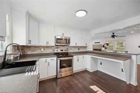 47 Manteo St, Portsmouth, VA 23701