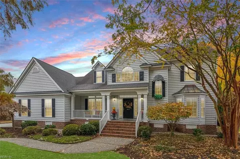 809 Water Fowl Dr, Yorktown, VA 23692