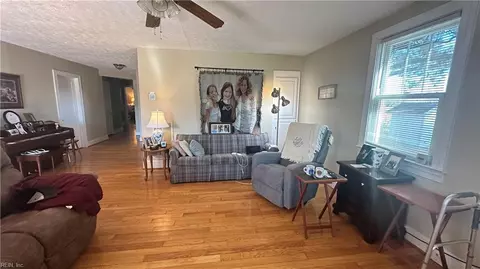 36255 Unity Rd, Zuni, VA 23898 photo 4
