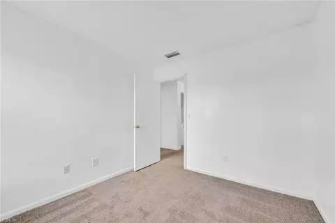 524 Hollomon Dr, Hampton, VA 23666 photo 32