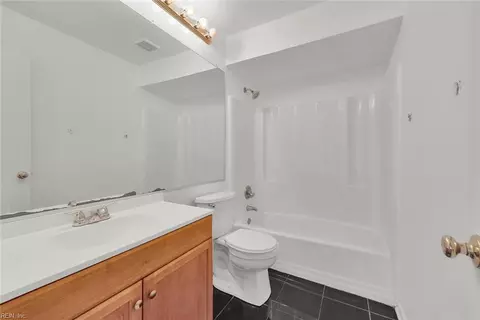 524 Hollomon Dr, Hampton, VA 23666 photo 24