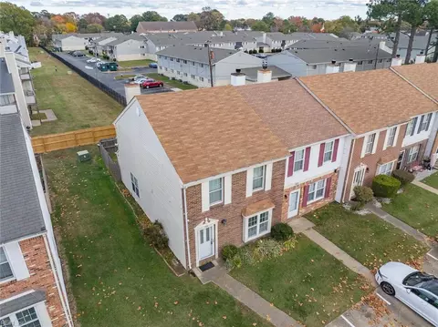 524 Hollomon Dr, Hampton, VA 23666 photo 38
