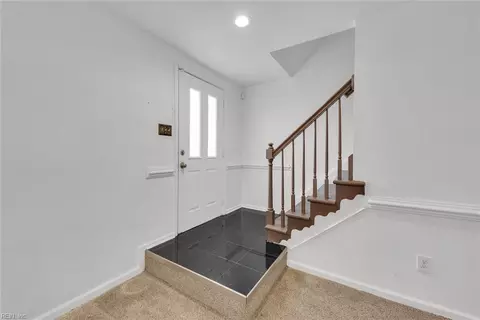 524 Hollomon Dr, Hampton, VA 23666 photo 18