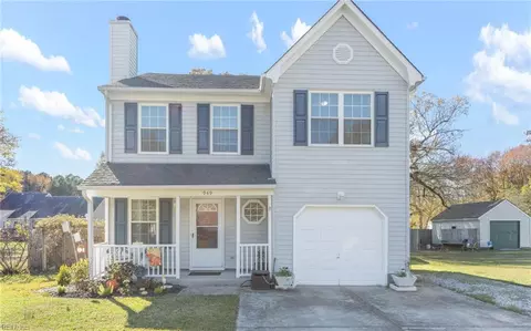 949 Bells Mill Rd, Chesapeake, VA 23322