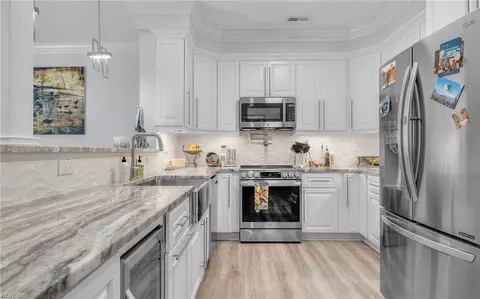 1025 Draketail Ln, Virginia Beach, VA 23451