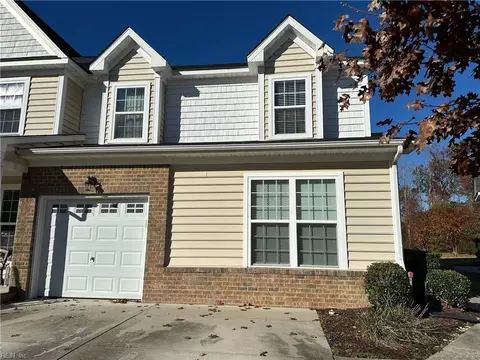 6028 Newington Pl, Suffolk, VA 23435
