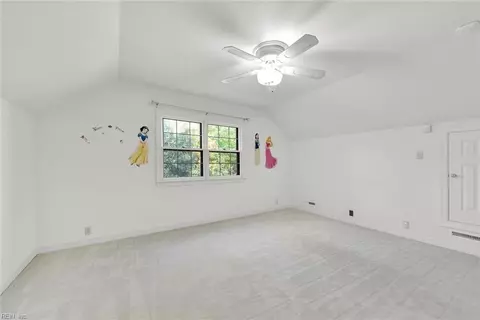 Bedroom - 5 Templewood Dr, Hampton, VA 23666 photo 4 of 4