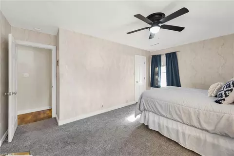 Bedroom - 5 Templewood Dr, Hampton, VA 23666 photo 2 of 4