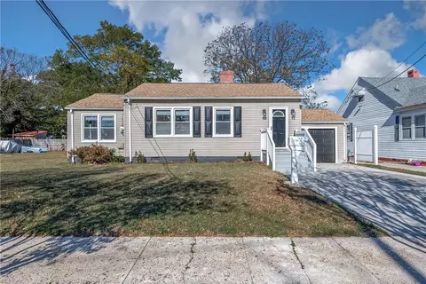 1608 Holladay St, Portsmouth, VA 23704