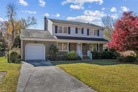 707 York Warwick Dr, Yorktown, VA 23692