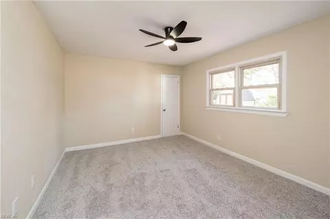 Bedroom - 421 Leepoint Rd, Norfolk, VA 23502 photo 2 of 4