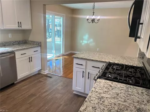 Kitchen - 421 Leepoint Rd, Norfolk, VA 23502 photo 4 of 4