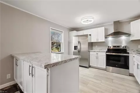 8125 Simons Dr, Norfolk, VA 23505 photo 6