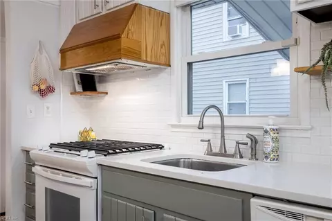 164 Cherry St, Norfolk, VA 23503 photo 7